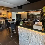 מלון Logis Restaurant Bellevue 3*