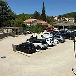 Logis Restaurant Bellevue מלון 3*
