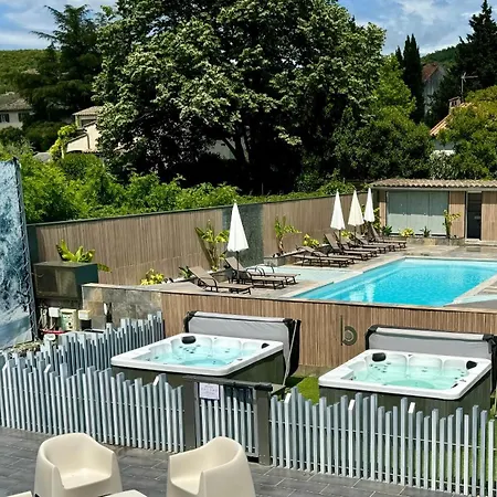 Hotel Logis Restaurant Bellevue 3*